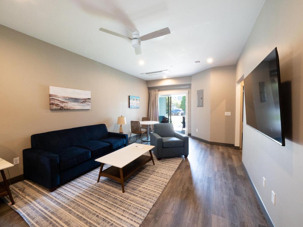 Long Beach Suites Gloucester Luaran gambar